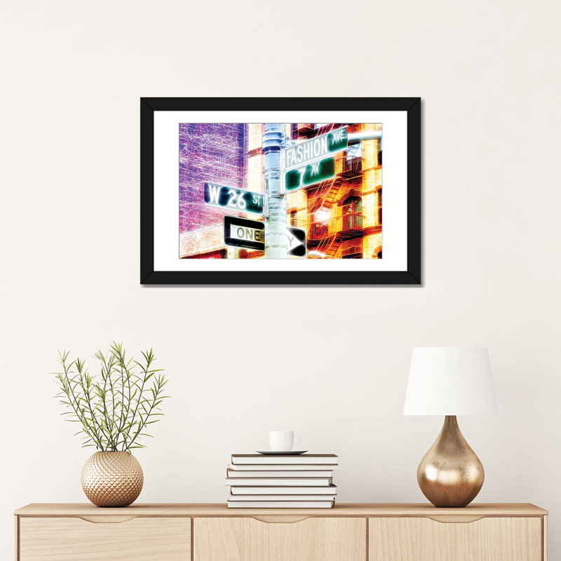 «7e Avenue», impression sur toile, H 16 po x l 24 po x P 1 po, Papier d'art encadré noir, Blanc