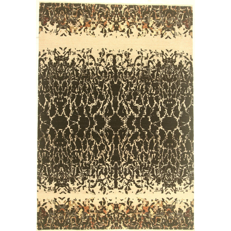 Handmade Cotton and Silk Abstract Area Rug