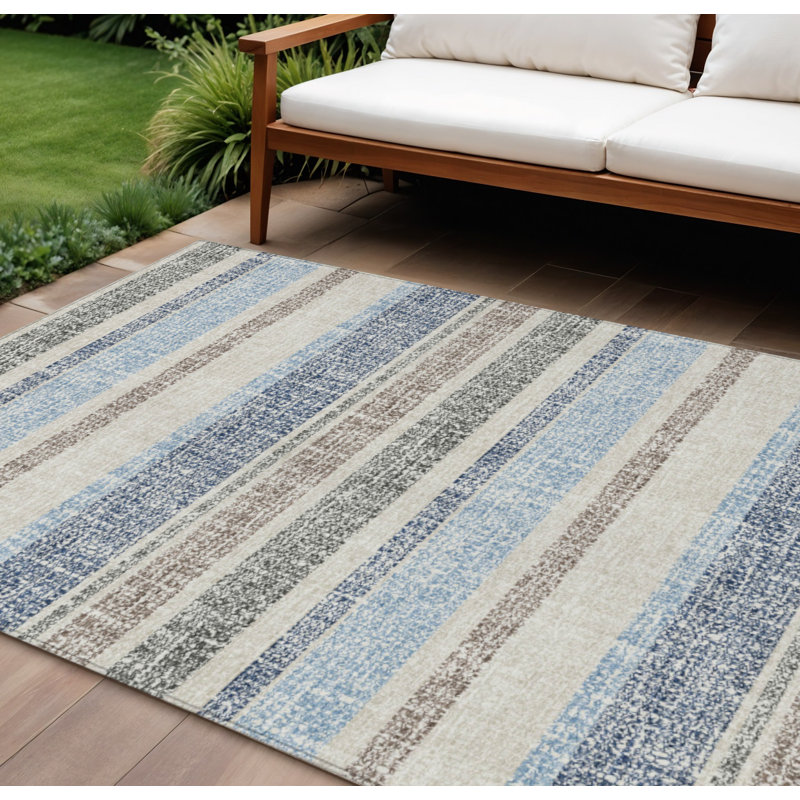 Tapis extérieur lavable rayé bleu marine et beige 10 pi x 14 pi
