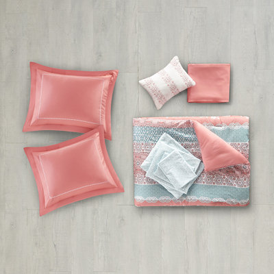 Intelligent Design Loretta Boho Comforter Set With Sheet Set, Coral Aqua Medallion Print, Oeko-Tex Certified 7-Piece Bedding With Embroidered Sham & Decorative Pillow