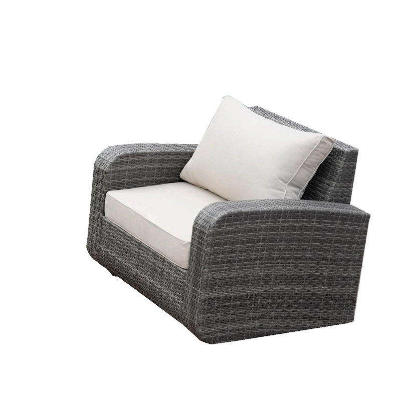 Deux fauteuils club d'extérieur avec coussin Ovellette