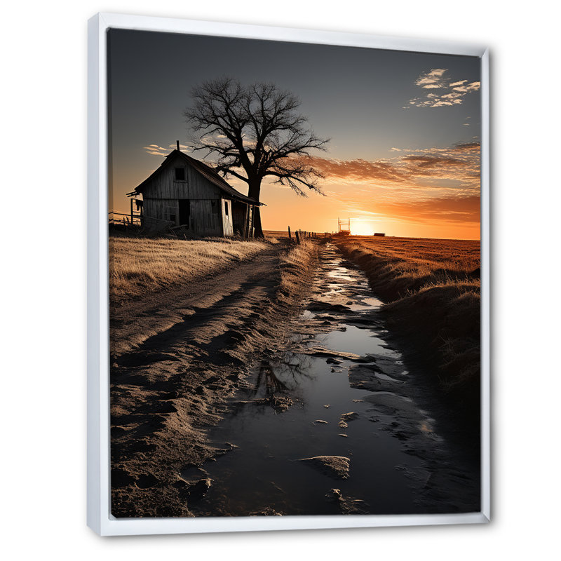 «Sunrise Horizon On Barn Photo», reproduction sur toile, H 40 po x l 30 po x P 1,5 po, Cadre flottant blanc