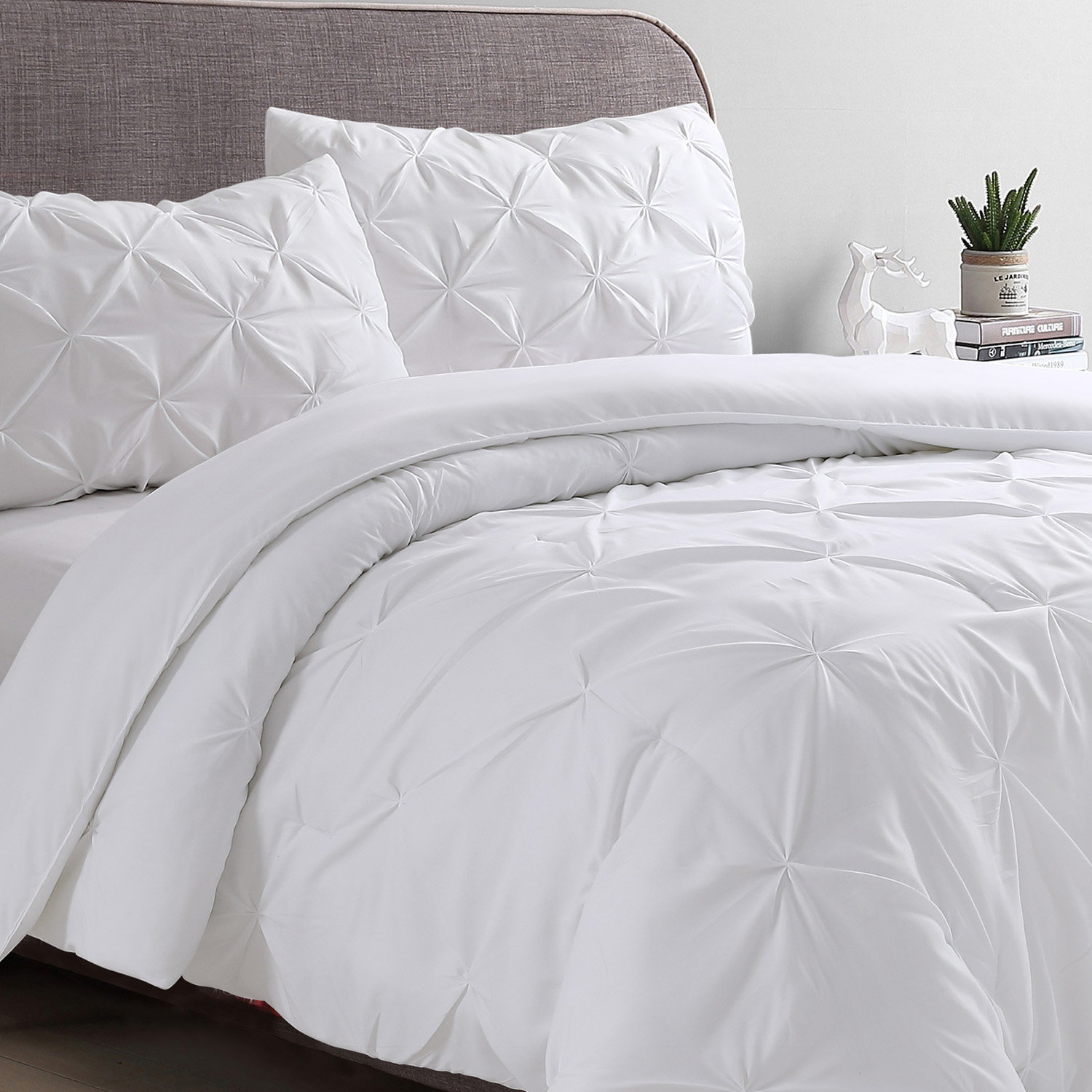 SALE] Supreme Patchy Luxury Brand Logo Premium Bedding Set Home Decor