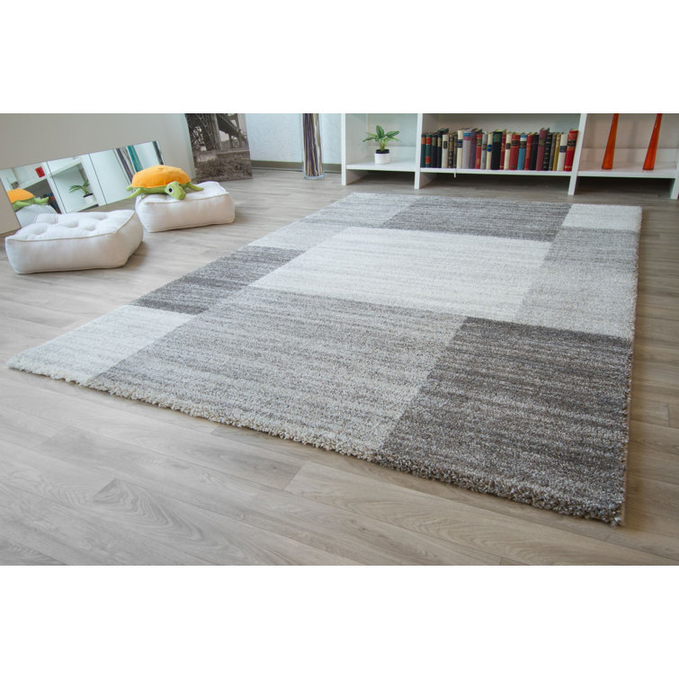 Pandora Modern designer Rug Brew Kettle with field pattern in Silver / Grey