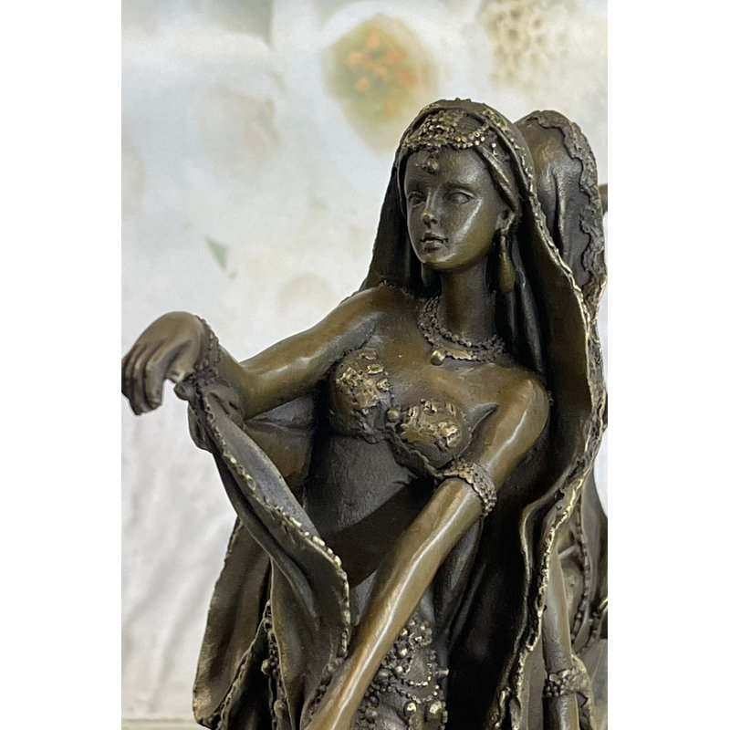 Figurines et sculptures