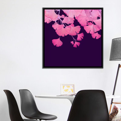 «Pink Ginkgo Biloba III» par Alyson Fennell - estampe numérique sur toile tendue avec châssis