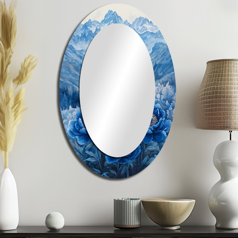 Pivoines bleues sur un sommet de montagne III - décor de miroir mural ovale bleu, 36 po x 24 po