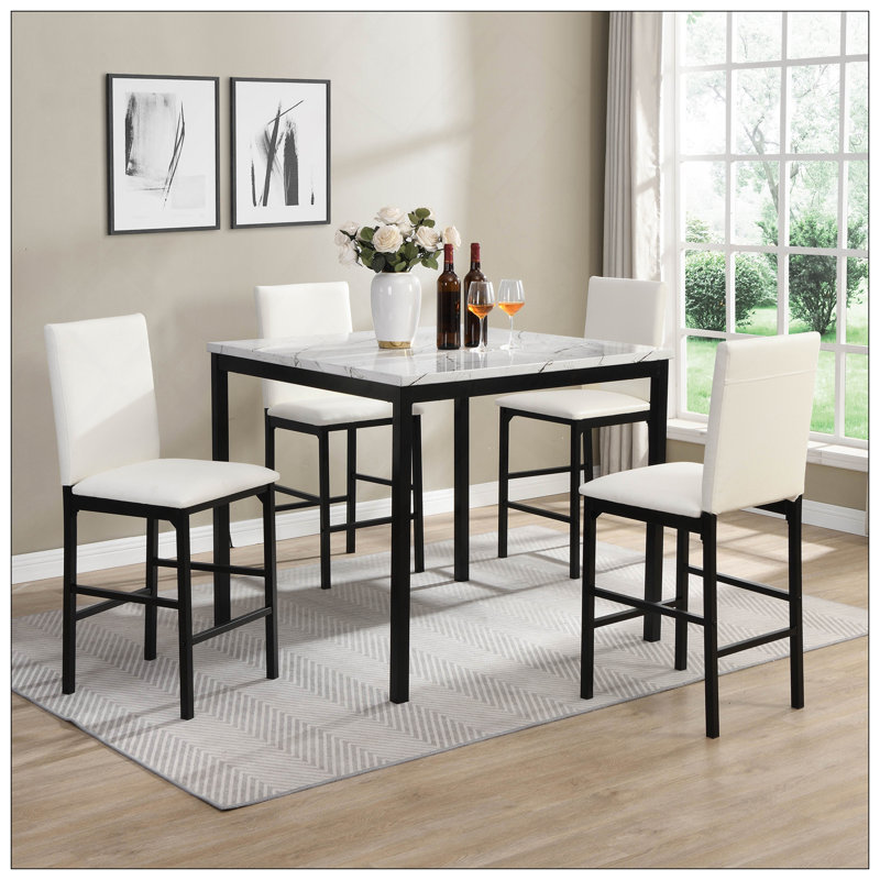 Ensemble de chaises blanches à hauteur de comptoir 4 pièces Cadre en métal noir Mobilier de salle à manger décontracté revêtu de similicuir