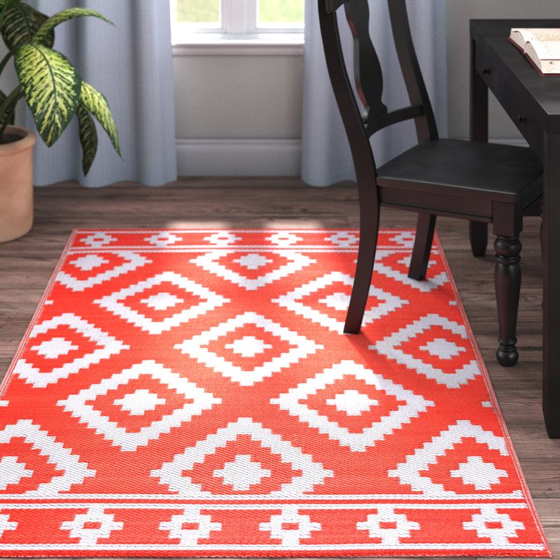 Helis Southwestern Indoor / Outdoor Rug, Rectangle 4' x 6'