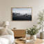 Toile murale représentant un paysage rocheux brumeux avec des accents dorés-744272674