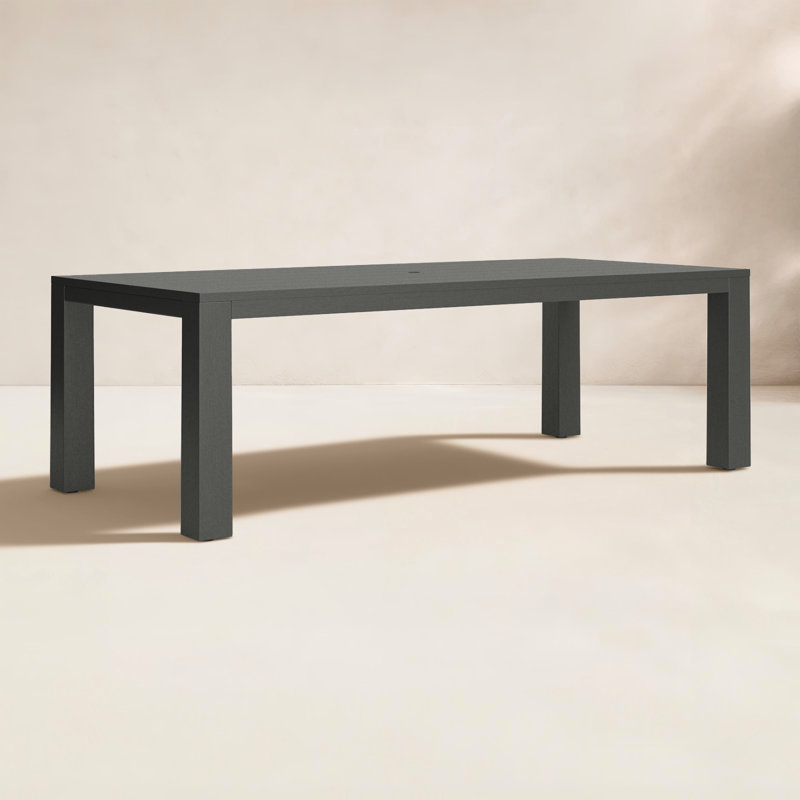 Redondo Outdoor Dining Table