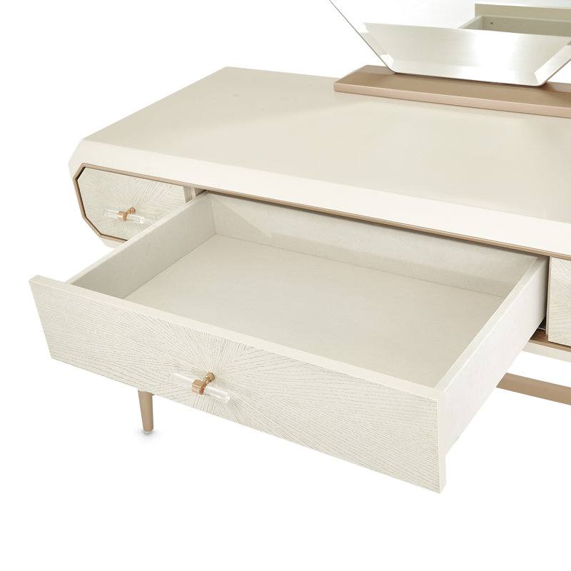 La Rachelle Makeup Vanity