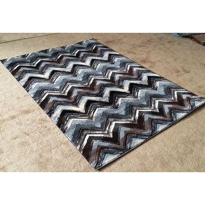 Menomonie Performance Chevron Indoor Rug