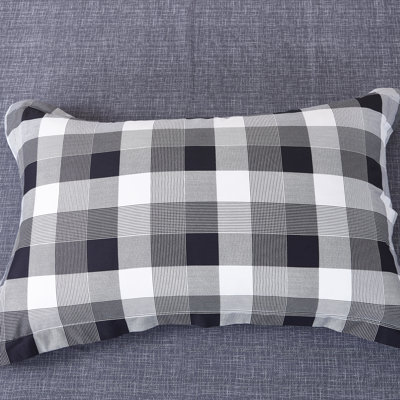 Quijada Satin Plaid Duvet Cover Set with Pillowcases Included