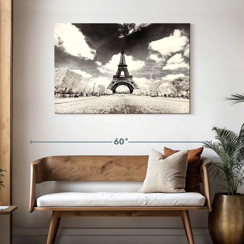 Ravi His Majesty Eiffel, 30" H x 45" W