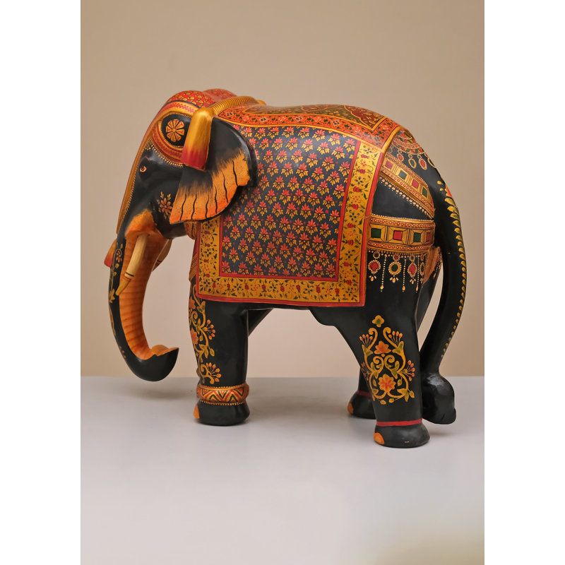 Figurines & Sculptures