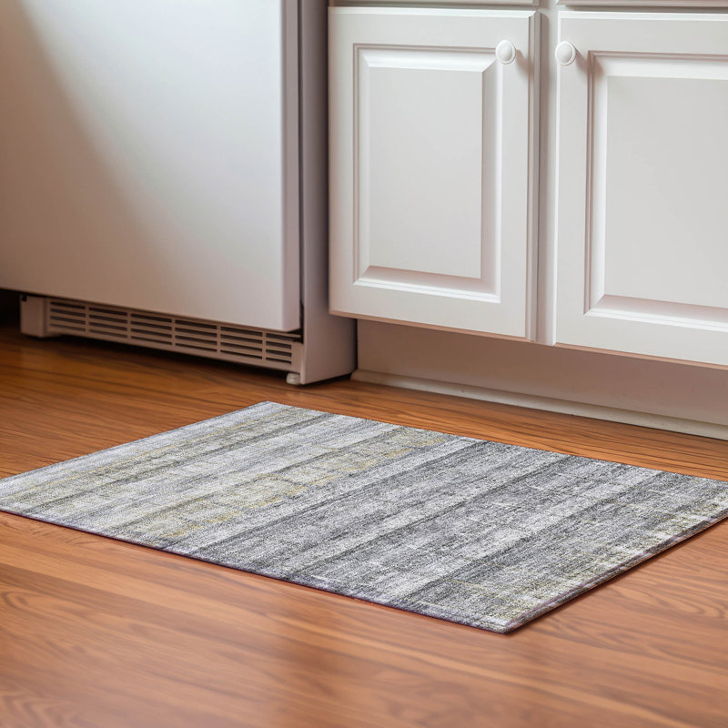 Premium Machine Washable Cerrito Gray Rug, Rectangle 1'8" x 2'6"