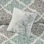 Très grand / très courtepointe très grand. 6 pièces, microfibre avec imprimé de petites feuilles, tissu doux brossé, 2 taies décoratives, 3 pièces de literie - très grand. Microfibre imprimée, décorative-120944766-120944769