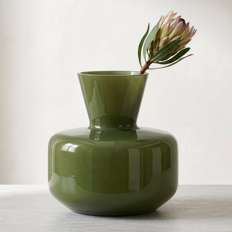Vase en verre vert opaque 8 po Solin, Vert
