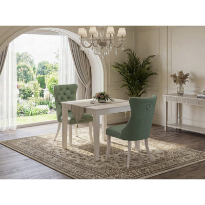 L'ensemble de salle à manger 3 pièces comprend une table de salle à manger carrée et 2 chaises Parson rembourrées, lin blanc