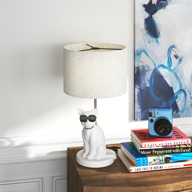 Akon Resin Novelty Lamp