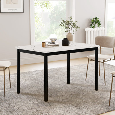 Bueschel 4 - Person Dining Set 