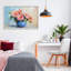 Fleurs d'hibiscus dans un vase bleu, estampe numérique, design par Gina Kelly-1984835049-1984835050