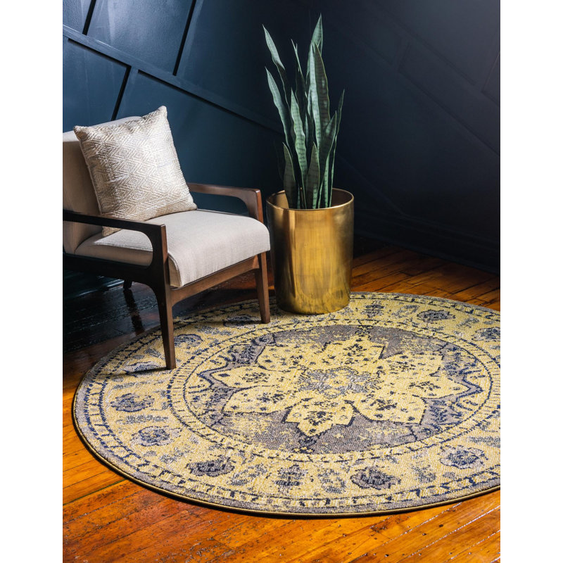 Eddins Washable Oriental Indoor Rug, Round 8'