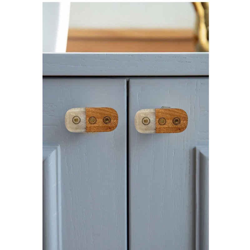 Boutons Penza de 2,5 po de largeur