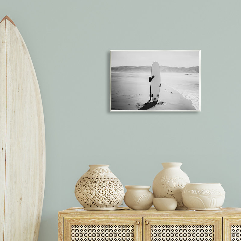 Art mural caché avec planche de surf par Sissi et Seb, H 13 po x l 19 po
