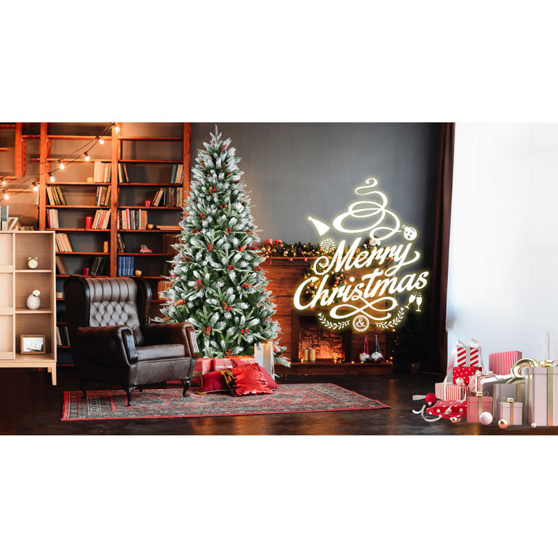 Arbre de Noël de 9 pi avec 3750 pointes, décor de baies rouges et de pin, branches Pe + à embout enneigé, structure à charnières pour une installation rapide, support de support en métal fiable avec décoration, installation facile,