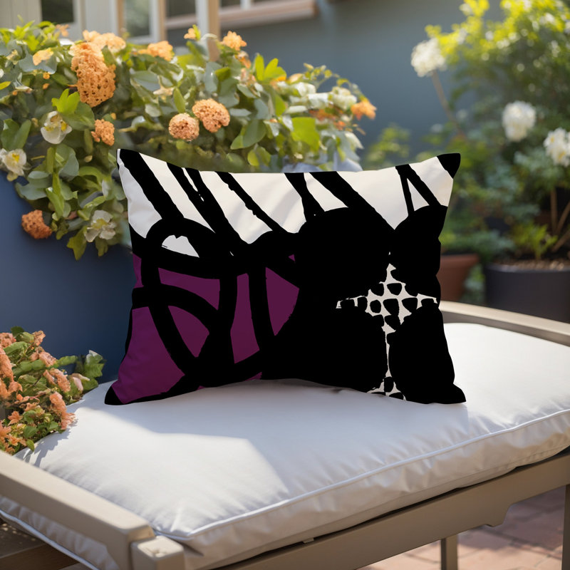 Coussin rectangulaire intérieur / extérieur Aloe, H 18 po x l 25 po, Mauve / noir / blanc cassé