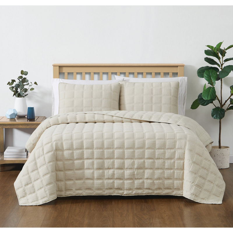 Reta Microfiber Quilt Set, Queen Quilt + 2 Standard Shams, Ivory