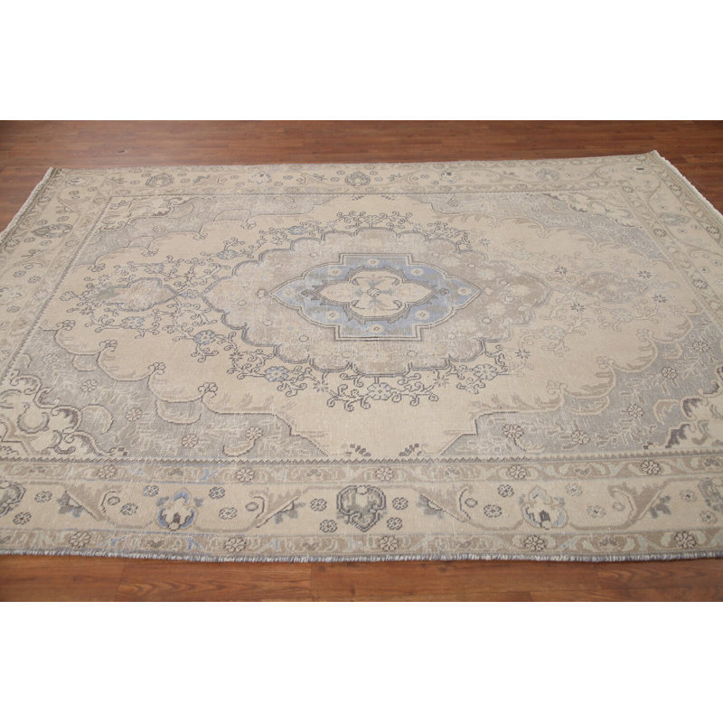 Tapis traditionnel en laine à motif géométrique 6 x 9