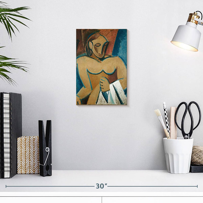 Avery nue avec serviette, H 12 po x l 8 po
