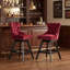 Ensemble de 2 tabourets de bar, tabourets pivotants en velours rouge vin avec dossier capitonné et pieds en bois, garniture cloutée chromée-128130646
