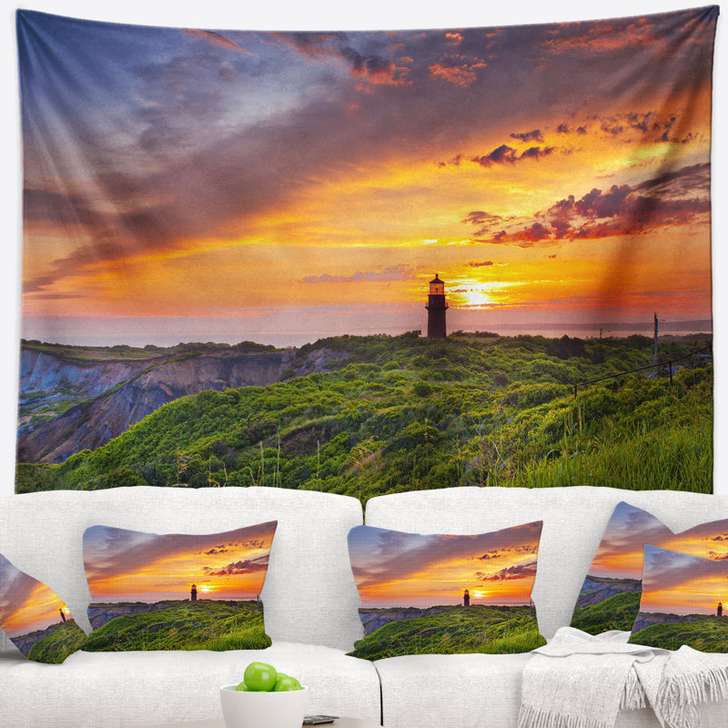 Tapisserie phare au coucher du soleil, H 78 po x l 92 po