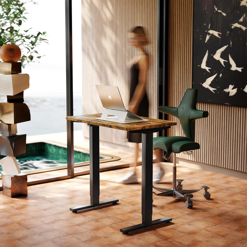 Bureau électrique debout avec 4 préréglages de mémoire, grand réglage de la hauteur, structure en acier durable et assemblage facile