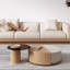 La conception de style crème permet de faire pivoter la table basse