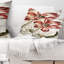 Coussin décoratif à motif floral rouge avec papillon
