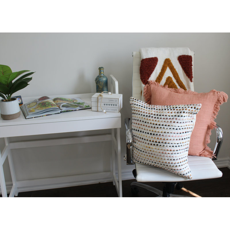 Housse de coussin Fringe en coton rouille 18 po x 18 po, Rose