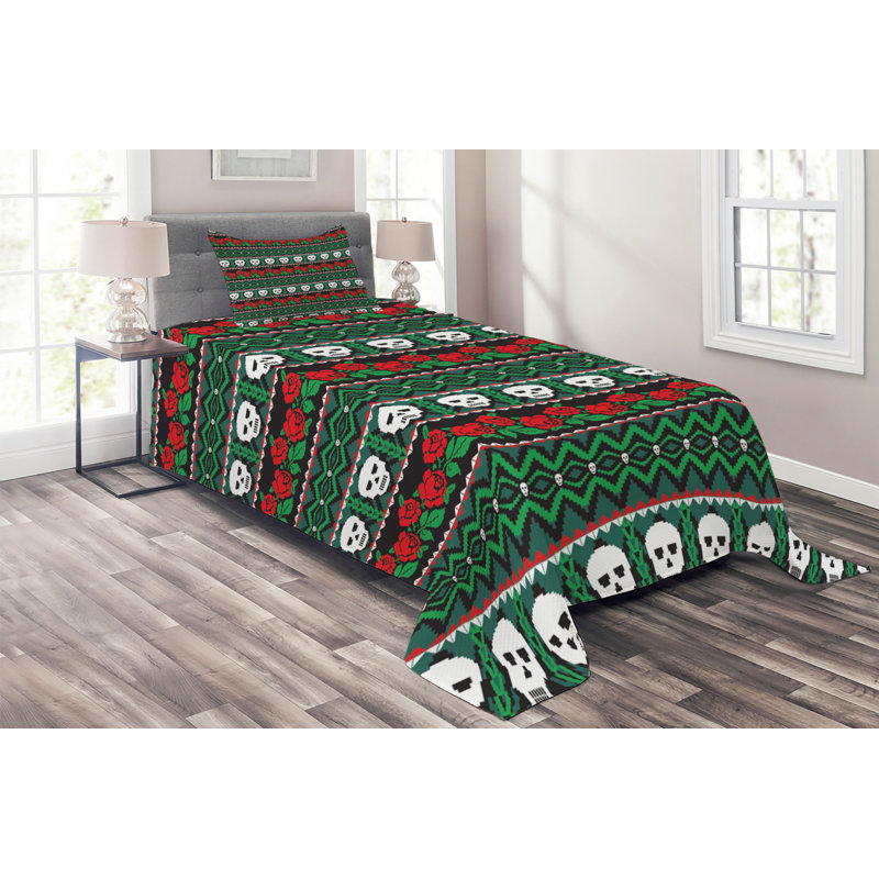 Skull Polyester Geometric Shapes Coverlet, Twin Bedspread + 1 Sham