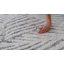 Tapis d'intérieur à motif floral gris crème.-72988149