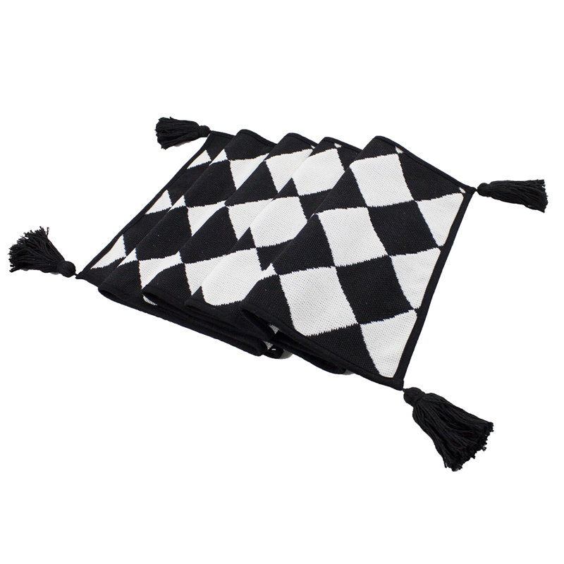 Chemin de table noir et blanc à carreaux en mélange de coton l 14 po x L 71 po
