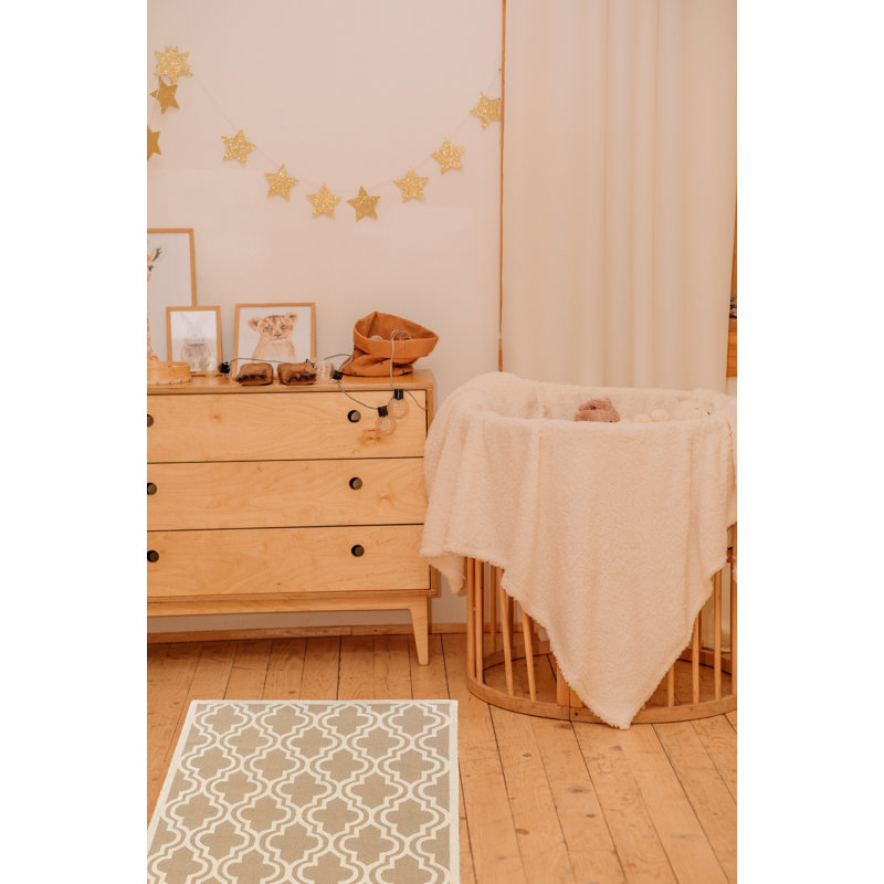 Rug, Rectangle 1'10" x 2'10"