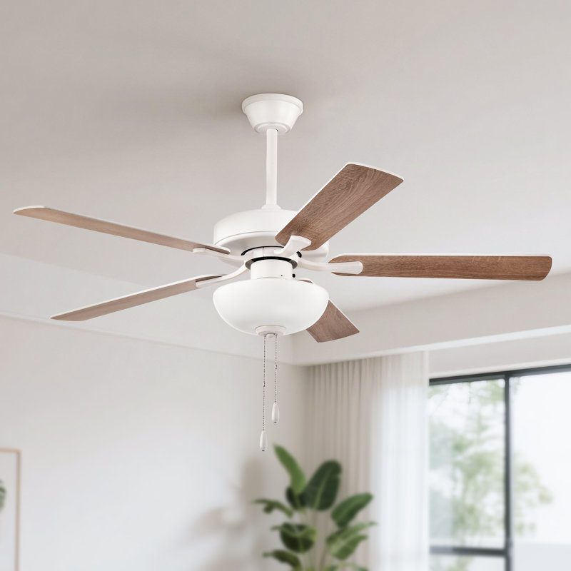 Ventilateur de plafond 52 po Amantha, Blanc avec pales en bois blanc / antique