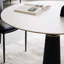 Table de salle à manger blanche et noire-693704388