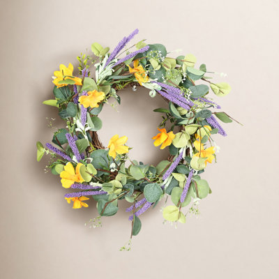 18" Handcrafted Eucalyptus Berry No Holiday Wreath