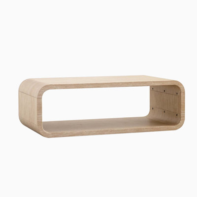 Table basse moderne à structure ouverte en bois courbé avec rangement ouvert pour les salons contemporains