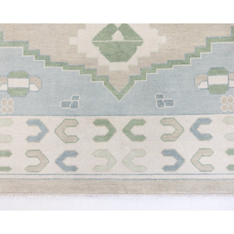 Ivy Hand Knotted Wool Oriental Area Rug, Rectangle 6' x 9'